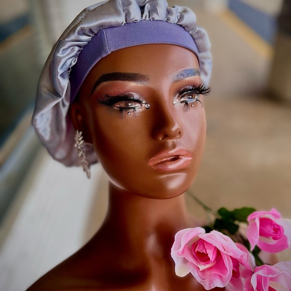 Silver Satin Bonnet - Picture 3 of 3